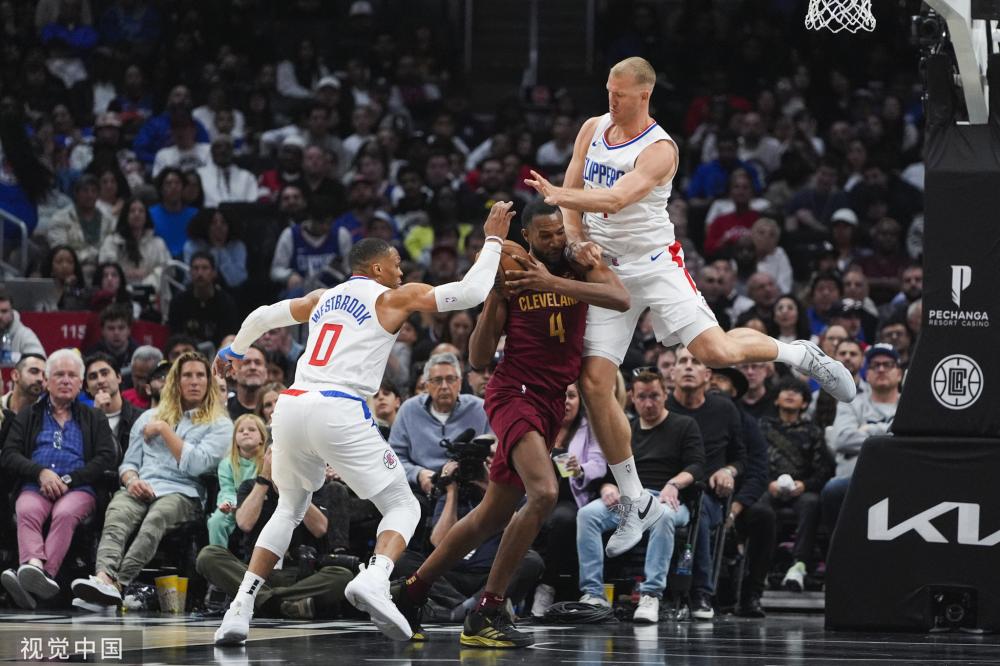 畑冈奈纱凭 畑冈奈纱凭