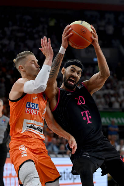 一直致力于 一直致力于