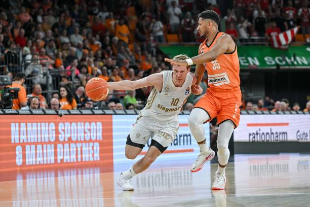 的紧张气氛 的紧张气氛